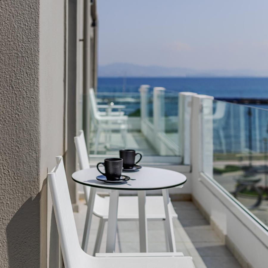 Kos Divine Hotel & Suites Luaran gambar